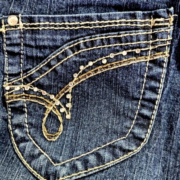 Angels Women's Jeans Size 5 Decorative Stitching Crystal Studs Low Rise - Picture 10 of 13